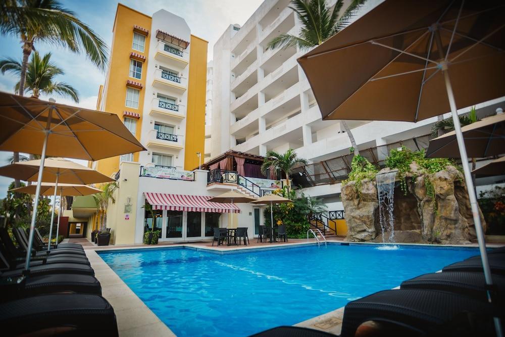 Best Western Hotel Posada Freeman Zona Dorada Mazatlan Dış mekan fotoğraf