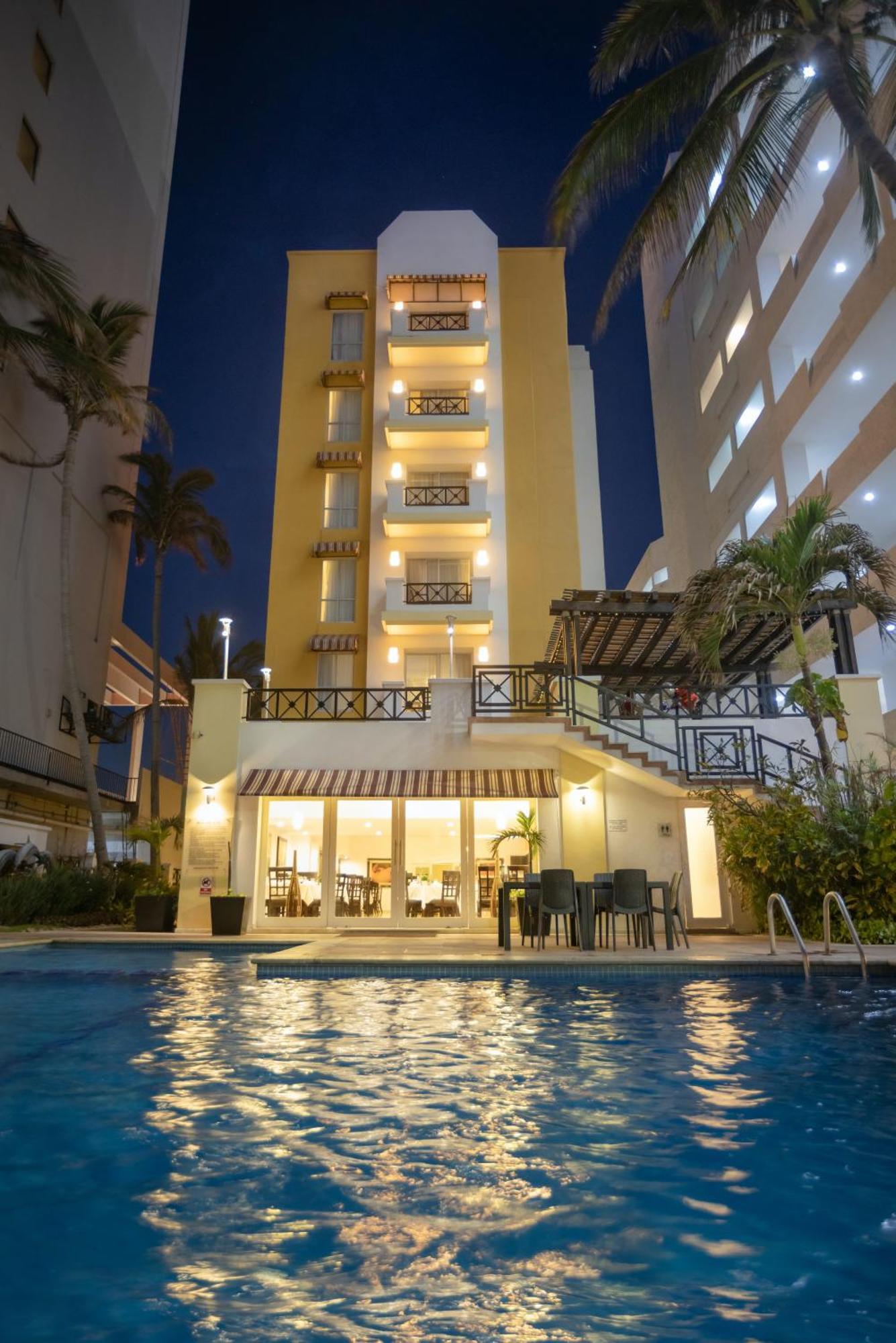 Best Western Hotel Posada Freeman Zona Dorada Mazatlan Dış mekan fotoğraf
