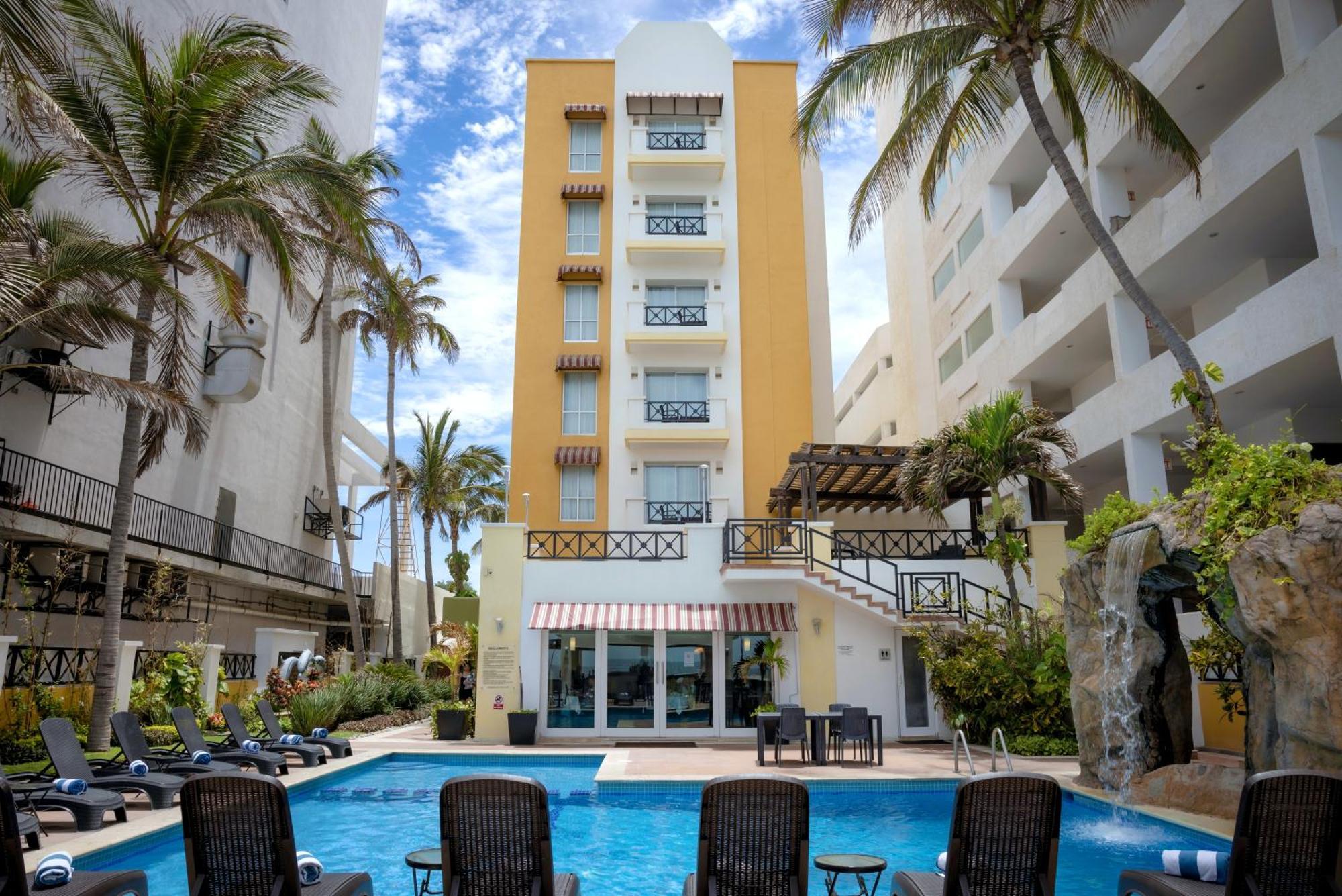 Best Western Hotel Posada Freeman Zona Dorada Mazatlan Dış mekan fotoğraf