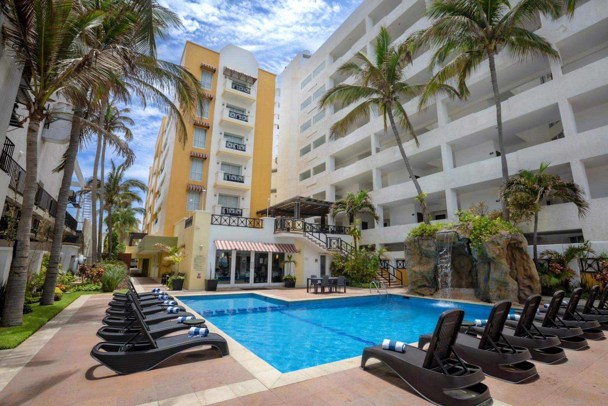 Best Western Hotel Posada Freeman Zona Dorada Mazatlan Dış mekan fotoğraf