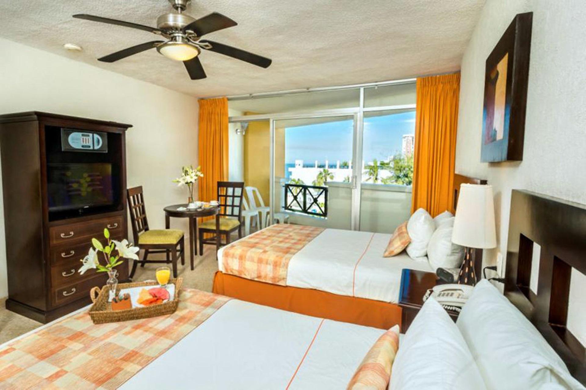 Best Western Hotel Posada Freeman Zona Dorada Mazatlan Dış mekan fotoğraf